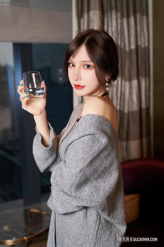 图书馆里的女朋友第一季观看 界面截图
